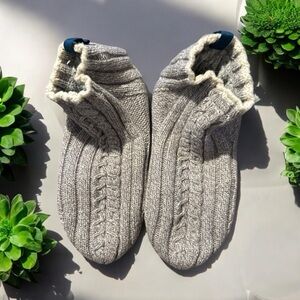 Bombas Gray Cable Knit Gripper Slippers Large